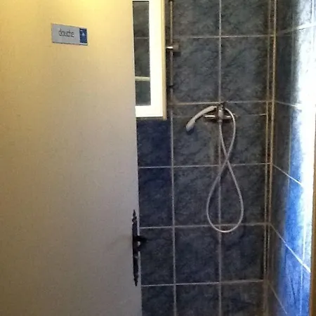 Hipotel Bordeaux Menilmontant 3* París