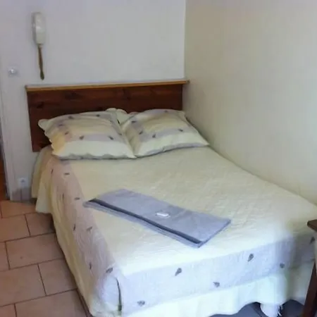 Hipotel Bordeaux Menilmontant Hotel París